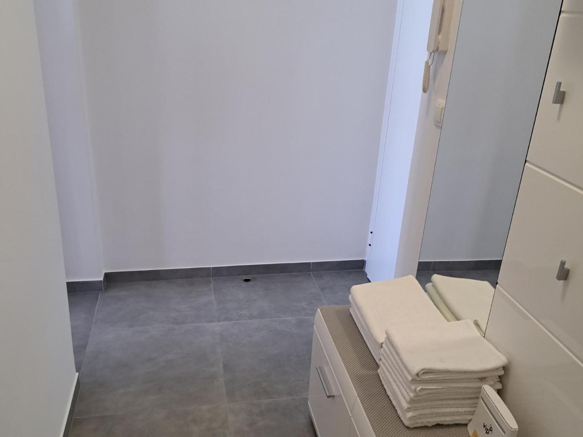 Beach Seaview Apartment Makarska Buitenkant foto